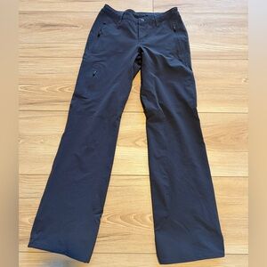 REI Dark Gray Outdoor Pants, Perfect for Hiking and Exploring outdoors. Size 0